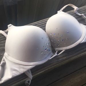 Victoria’s Secret Bombshell Bra 32 AA